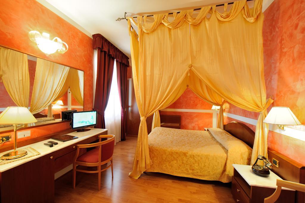 Hotel Benessere Villa Fiorita Colfiorito Ngoại thất bức ảnh