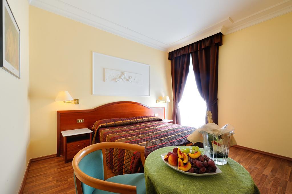 Hotel Benessere Villa Fiorita Colfiorito Ngoại thất bức ảnh