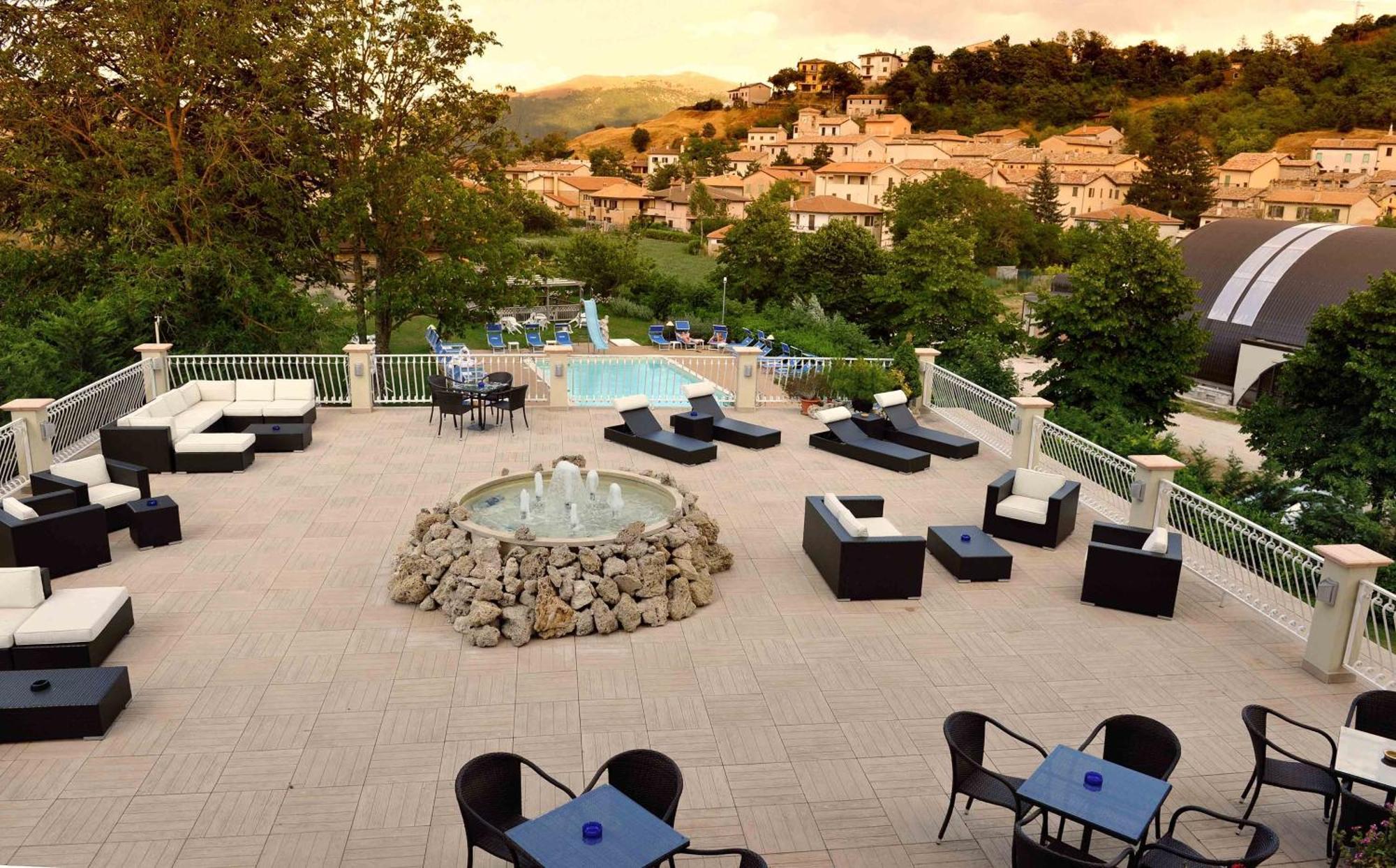 Hotel Benessere Villa Fiorita Colfiorito Ngoại thất bức ảnh
