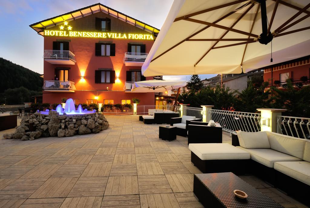 Hotel Benessere Villa Fiorita Colfiorito Ngoại thất bức ảnh