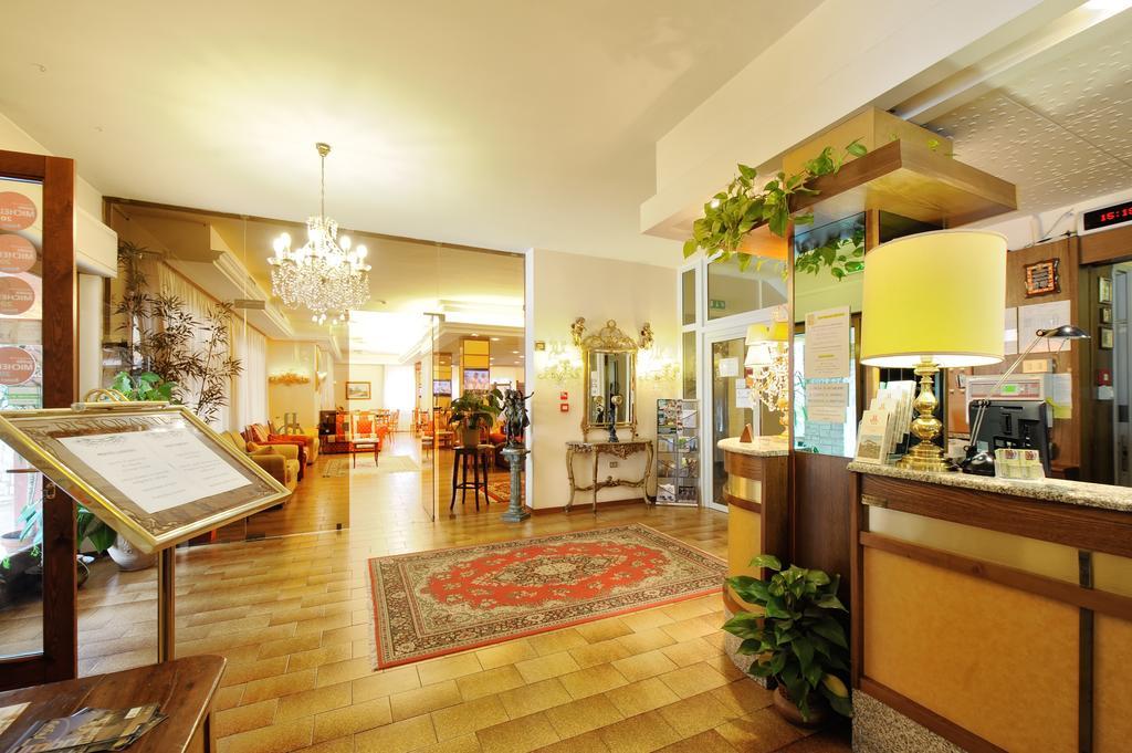 Hotel Benessere Villa Fiorita Colfiorito Ngoại thất bức ảnh