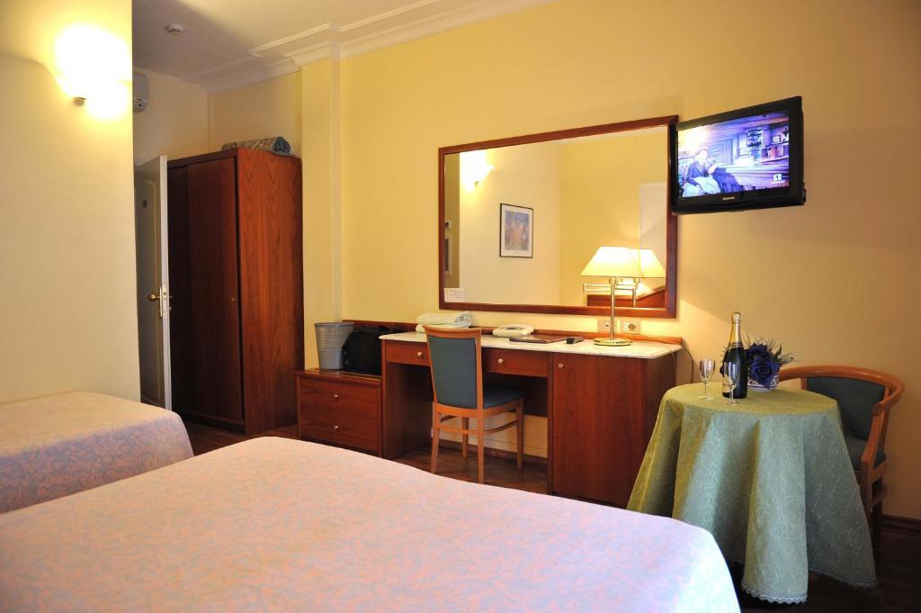 Hotel Benessere Villa Fiorita Colfiorito Ngoại thất bức ảnh